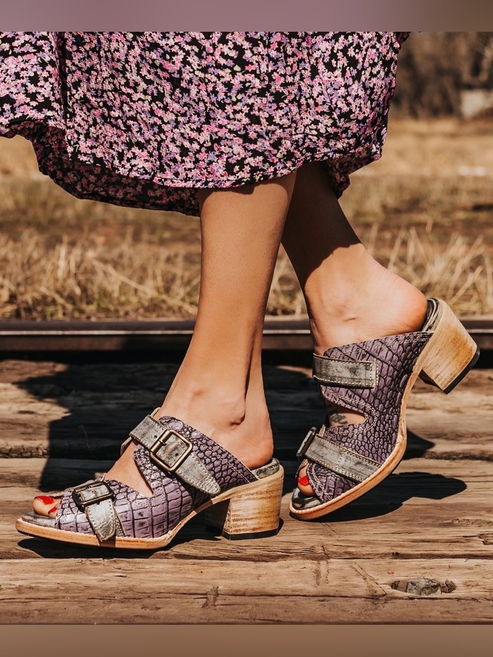 FreeBird by Steven CAPRICE Purple Croco Sandals Size 8